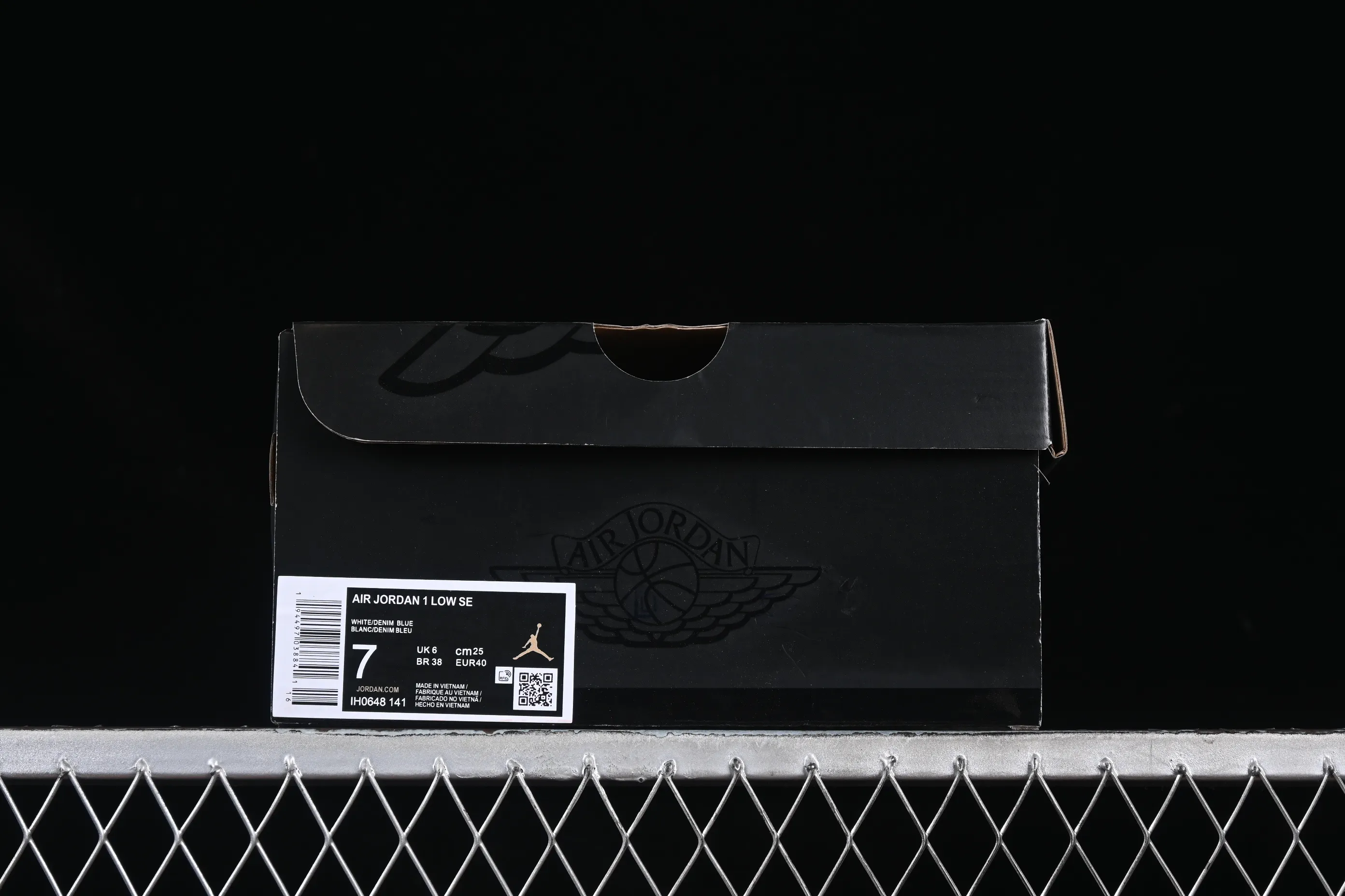 All categories Air Jordan Jordan series basketball shoes Air Jordan 1 Low Air Jordan 1 Low "Canadian Tuxedo" AJ1 Joe 1 cowboy trend low-top basketball shoes IH0648-141